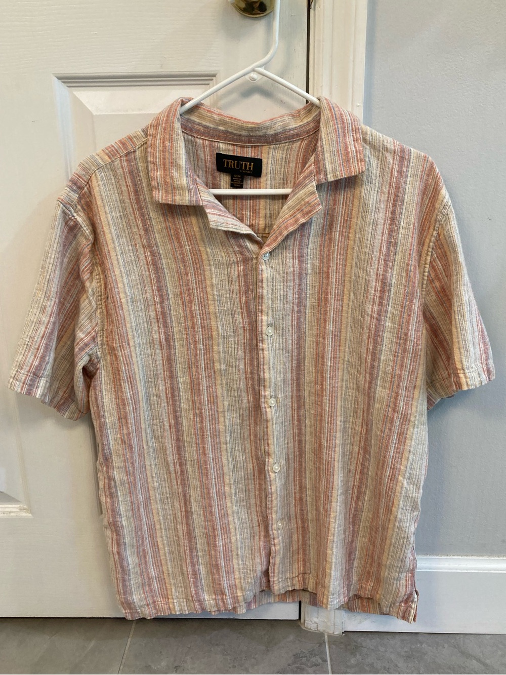 Truth by Republic Linen blend button up shirt size medium